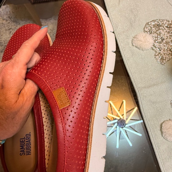 Samuel Hubbard Women’s Red Perforated Slip-On Mule - Picture 5 of 7